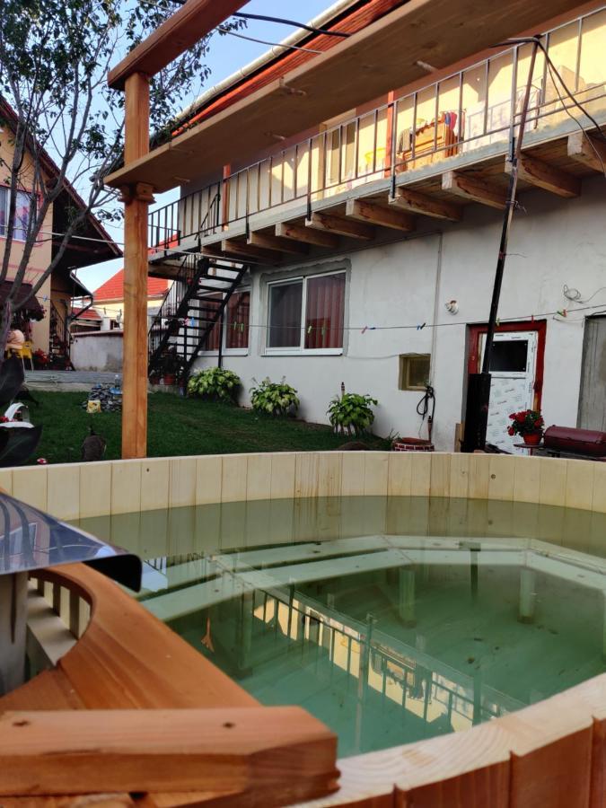 Casa Cosmin Cincu Hotel Exterior photo