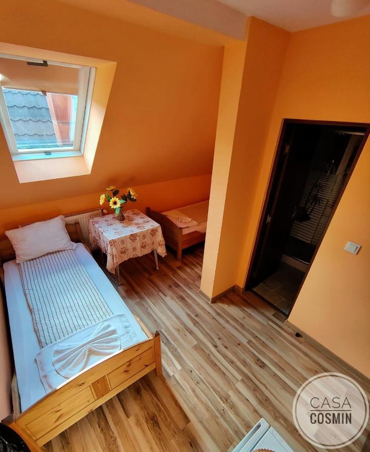 Casa Cosmin Cincu Hotel Exterior photo